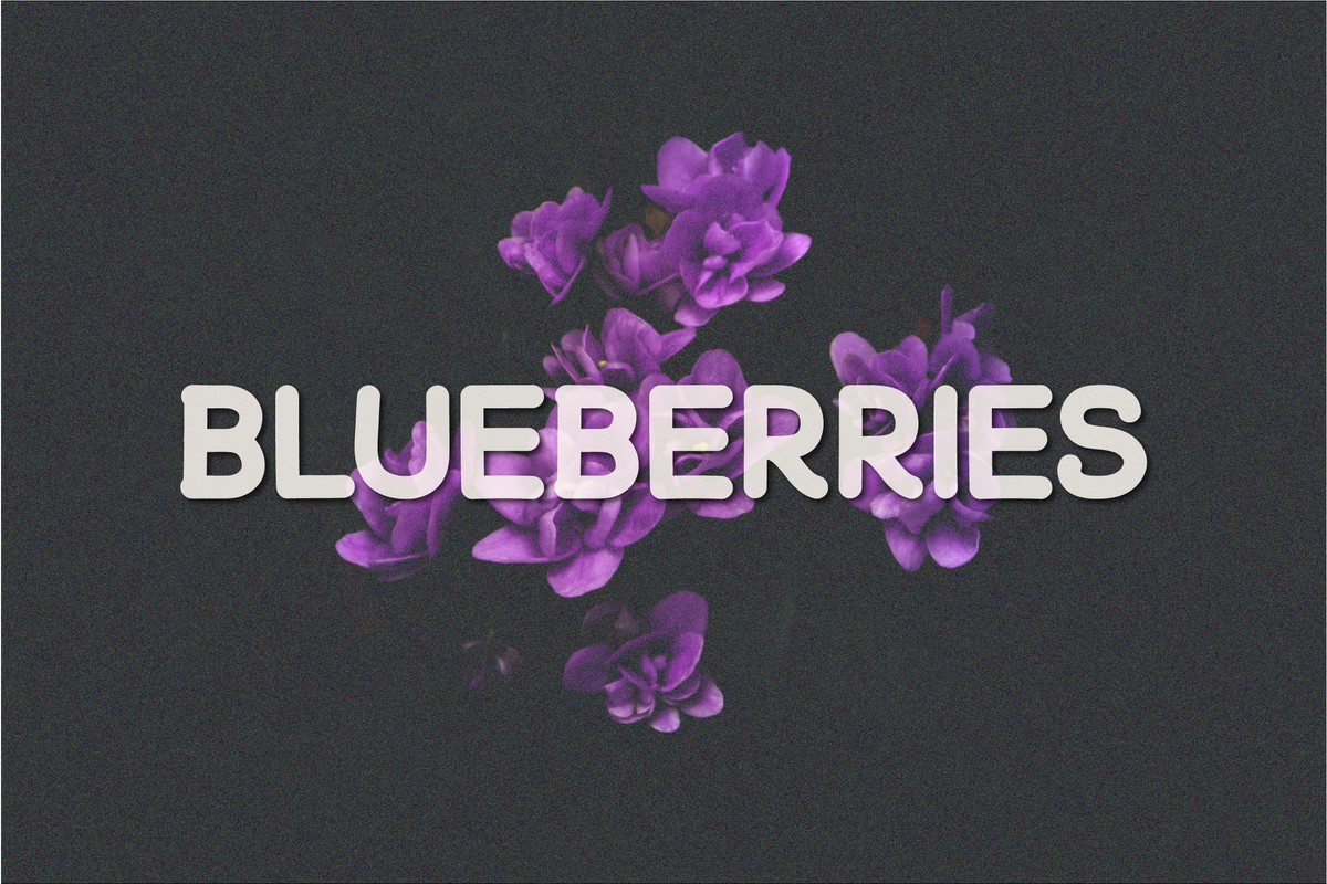Ejemplo de fuente Blueberries Regular