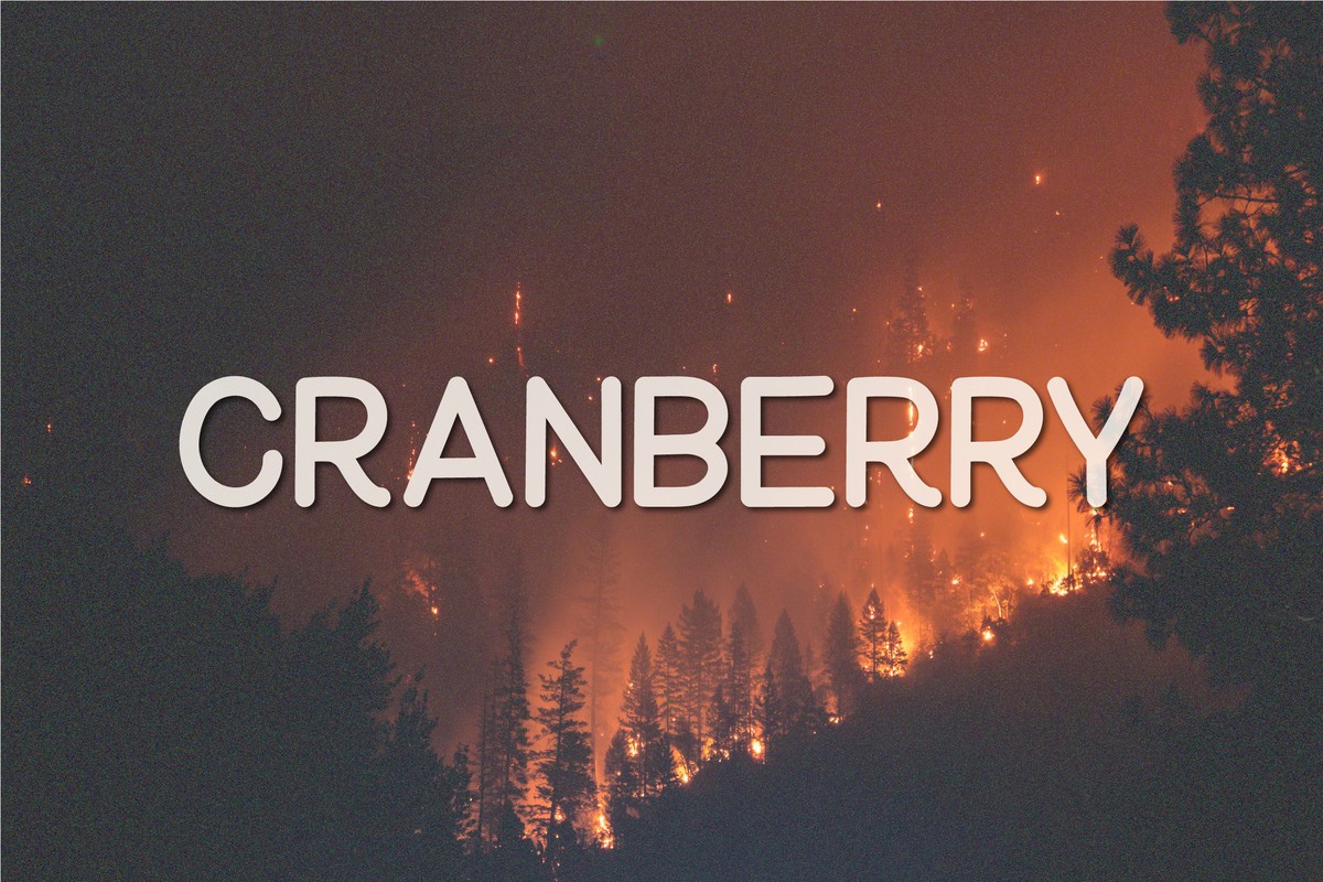 Ejemplo de fuente Cranberry Regular