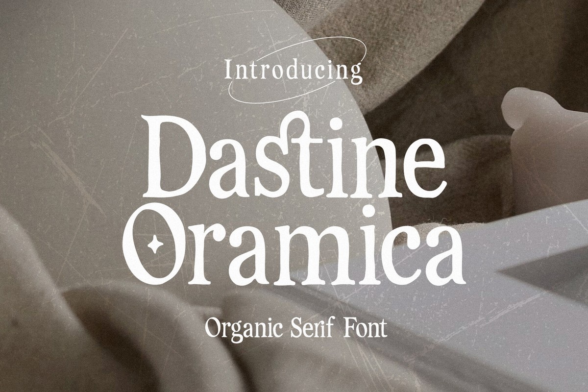 Ejemplo de fuente Dastine Oramica Regular