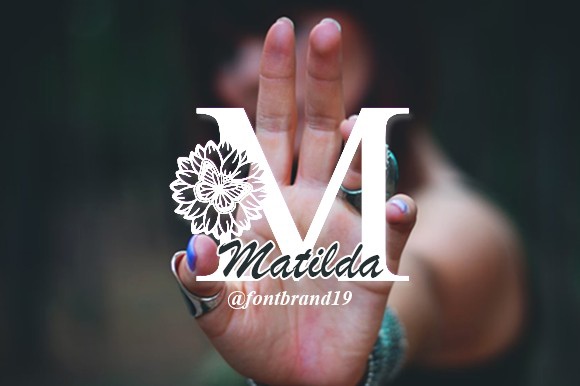 Ejemplo de fuente Matilda Monogram