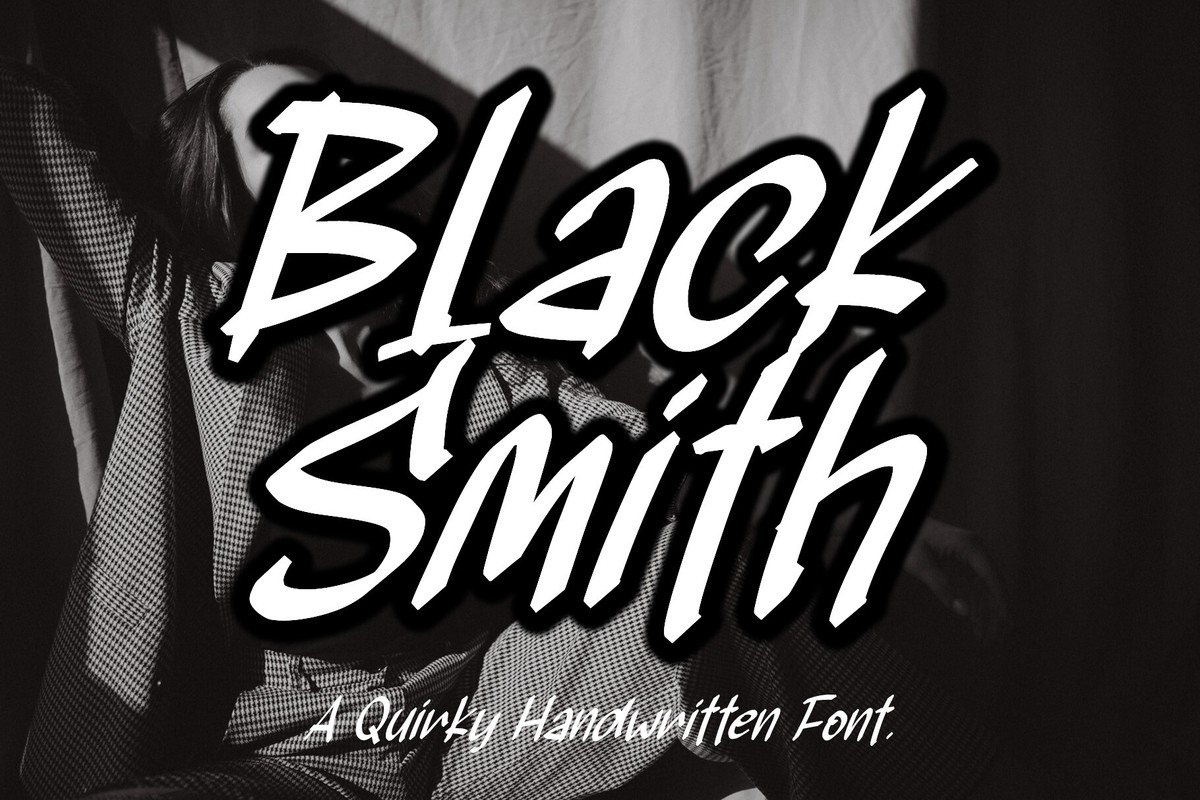 Ejemplo de fuente Black Smith Regular