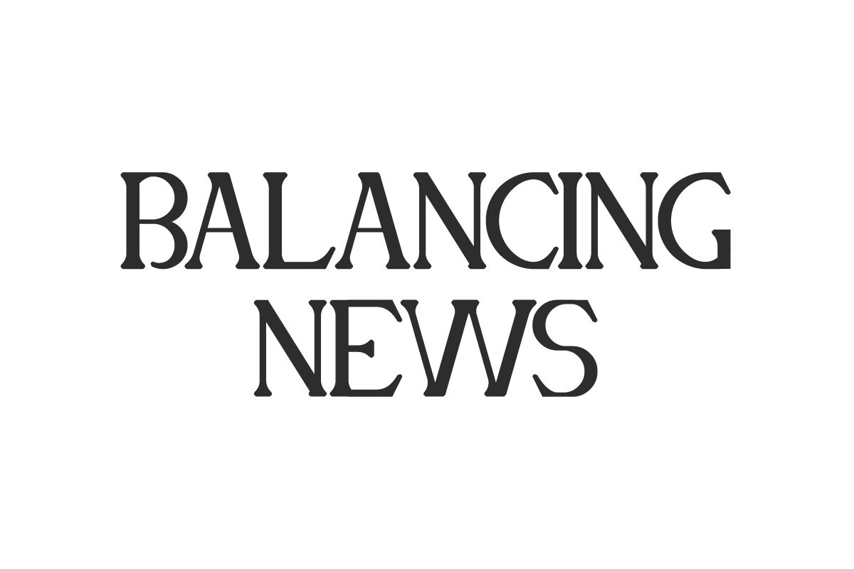 Ejemplo de fuente Balancing News Regular