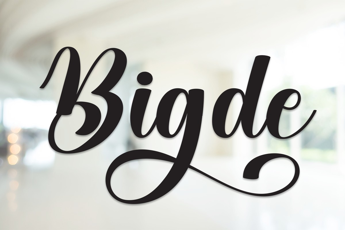 Ejemplo de fuente Bigde Regular